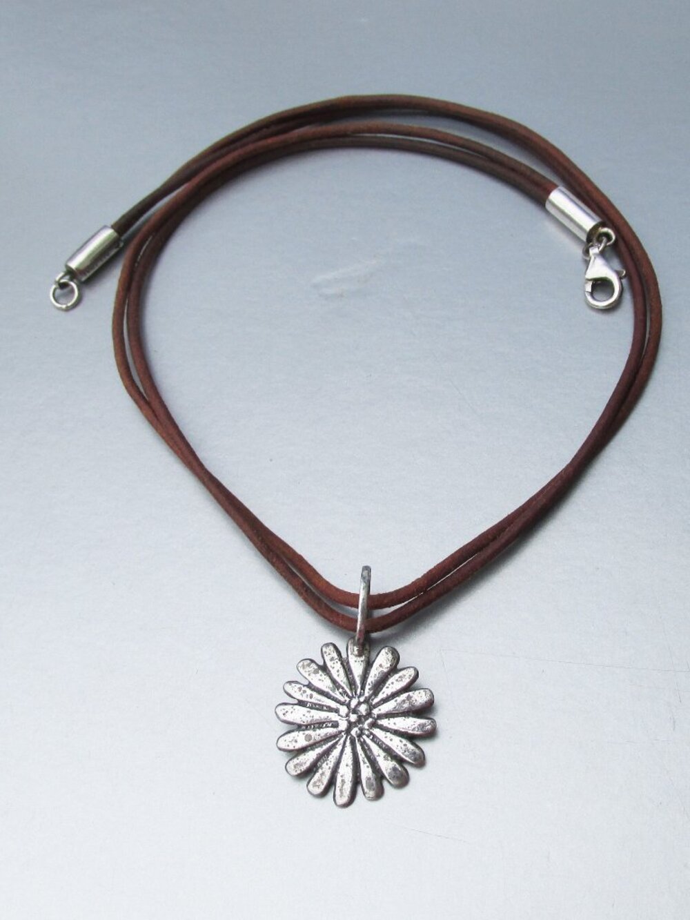 Silpada Sterling Silver Daisy Flower Pendant S1742 Brown Leather Cord Necklace